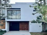 CASA EN VENTA SOLARES RESIDENCIAL ZAPOPAN JALISCO