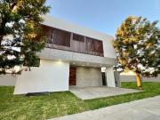 CASA EN VENTA SOLARES RESIDENCIAL, ZAPOPAN JALISCO
