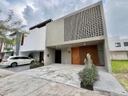 CASA EN VENTA SOLARES RESIDENCIAL, ZAPOPAN JALISCO
