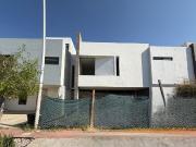 Casa en Venta, Solares Zapopan. Coto con Alberca