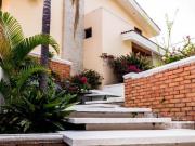 Casa en venta tipo californiana con vista panorámica. En...