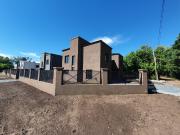 Casa en venta tipo duplex 3 ambientes Pilar Financiado