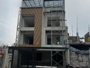 casa en venta tipo edificio de 4 pisos con 4...