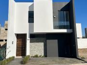 Casa en Venta Tlajomulco Coto Adamar