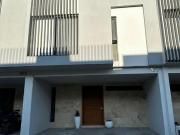 CASA EN VENTA TOSSA RESIDENCIAL
