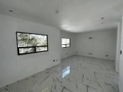 CASA EN VENTA TOTALMENTE REMODELADA, DEL PASEO...