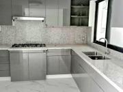 CASA EN VENTA TOTALMENTE REMODELADA EN EL CONDOMINIO...