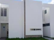 CASA EN VENTA TRATO DIRECTO CON EL BANCO NO SE ACEPTAN...