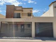 ¡Casa en Venta Ubicada en Alcazar Residencial 2! Sobre...