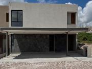 Casa en venta ubicada en Altozano