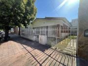 Casa en venta ubicada en B° Los Paraisos! ESCRITURA...