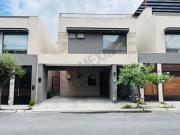 Casa en venta ubicada en el fraccionamiento Quinta...