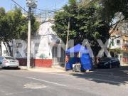 Casa en venta ubicada en esquina, Gertrudis Sánchez...