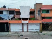 Casa en Venta Ubicada en Fracc. “Jardines del Alba”,...