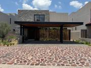 Casa en venta ubicada en Fraccionamiento Altozano