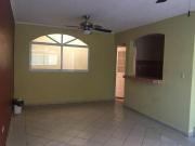 Casa en venta ubicada en Juventino Rosas, Col. Puerto...