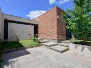 CASA EN VENTA UN DORMITORIO, CITY BELL. LA PLATA