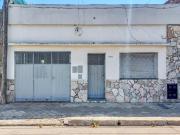 Casa en venta un dormitorio cochera