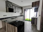 Casa en Venta un nivel con 2 recámaras en Venta, Lomas...