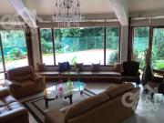 Casa en venta un piso con Alberca Cancha de Tenis...