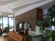 Casa en venta un piso con Alberca Cancha de Tenis...