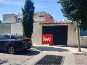 CASA EN VENTA / UNA PLANTA / CENTRO DE QUERETARO /...