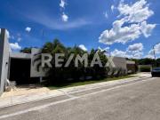 Casa en venta una planta en la Rejoyada 4 recámaras y...