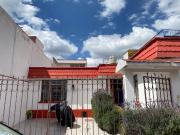 CASA EN VENTA UNA PLANTA, TRES RECAMARAS, CONDOMINIO,...