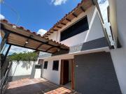 Casa en Venta Urb Bosque Valle 283.75Mts 6hab 41/2 baños...