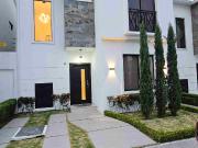 CASA EN VENTA URB. CIUDAD DEL VALLE VIA SALITRE