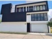 CASA EN VENTA URB. LA MERCED, HUANCAYO