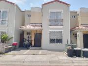 Casa en Venta, Urb. La Perla, EliC