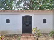 CASA EN VENTA URB. MACARACUY