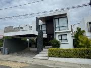 Casa en Venta Urbanizacion Altos de Manta Beach