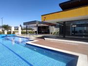 CASA EN VENTA URBANIZACIÓN EN TUMBACO
