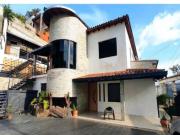 Casa en venta, uso residencial en Los Robles, El Hatillo ZT