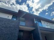 CASA EN VENTA VALLE ALTO