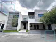 CASA EN VENTA VALLE ALTO ZONA CARRETERA NACIONAL MONTERREY