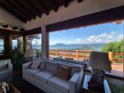 CASA EN VENTA,VALLE DE BRAVO CON VISTA ESPECTACULAR AL LAGO