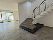 CASA EN VENTA, VALLE DE CRISTAL