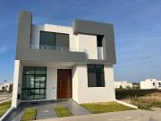 CASA EN VENTA VALLE IMPERIAL COTO EGIPCIO