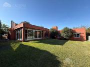 Casa en venta Villa Allende con seguridad