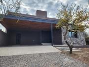 Casa en venta Villa Allende Golf Housing con seguridad