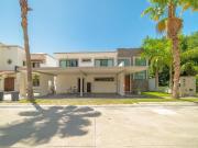 CASA EN VENTA VILLA MAGNA MONARCA