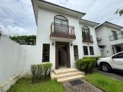 CASA EN VENTA VILLAS DEL BOSQUE AMPLIA Y MODERNA