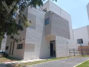 CASA EN VENTA, VILLAS DEL CAMPO, CALIMAYA, MODELO MÓNACO