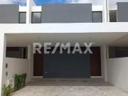 CASA EN VENTA XACANTHUN