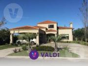 Casa en venta y alquiler Barrio La Horqueta de...