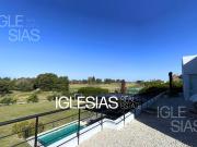 Casa en venta y alquiler con vista al golf en El Golf,...