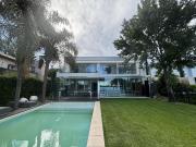 Casa en Venta y Alquiler en Santa Barbara, Corredor...